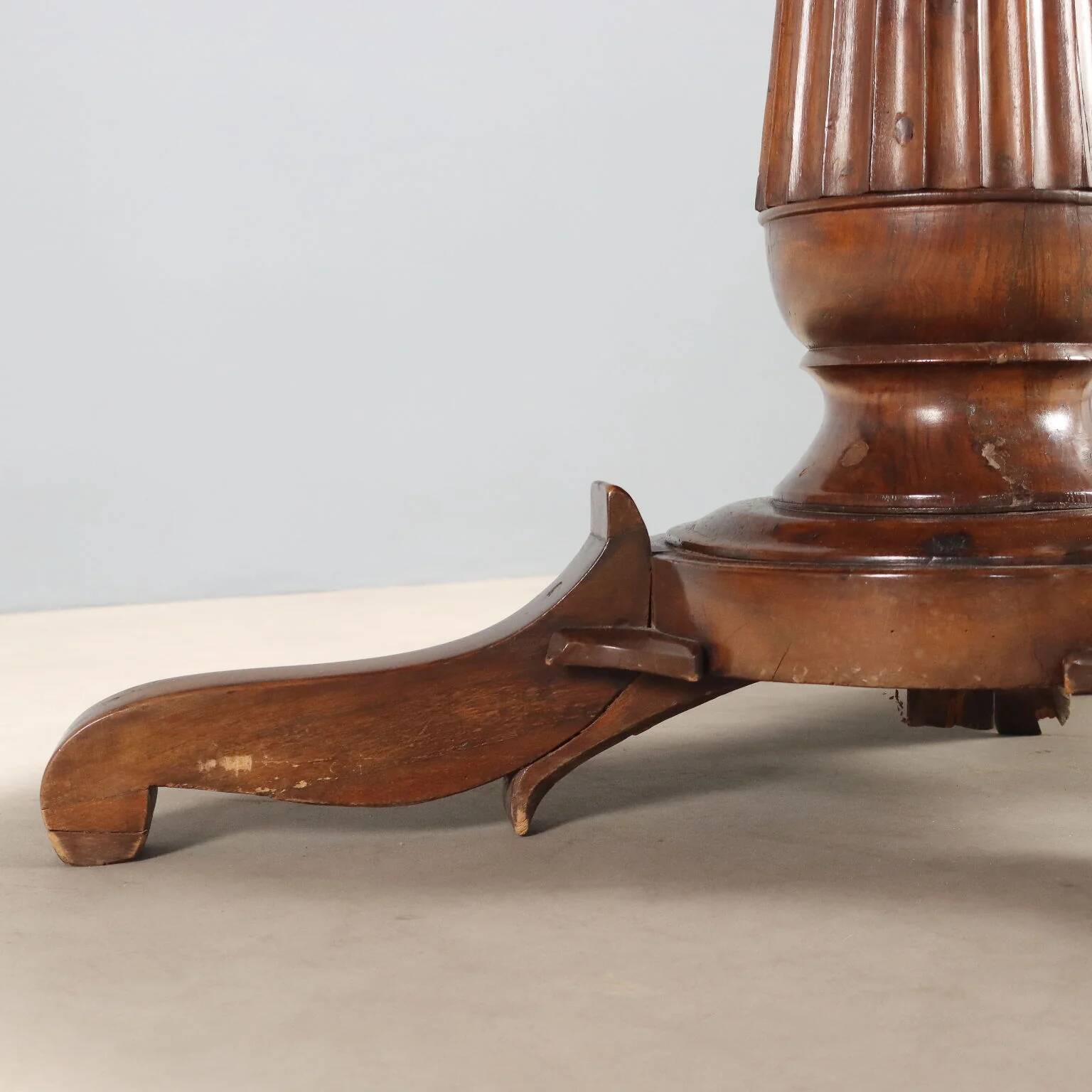 Antique walnut round table with drawers, Italy, 19th century