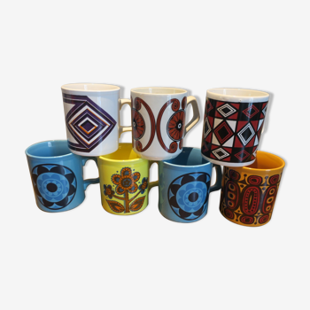 7 mugs vintage Staffordhire potteries ltd année 60-70