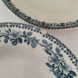 8 ironstone plates from the 19th century in blue camaïeu, mixed manufacturers.