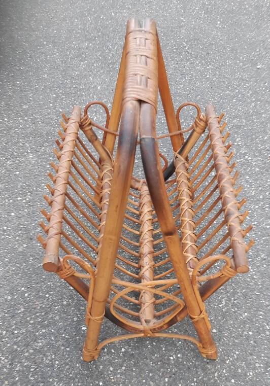Porte-revue en rotin, années 60