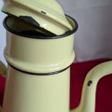 Cafetière en métal émaillé  jaune