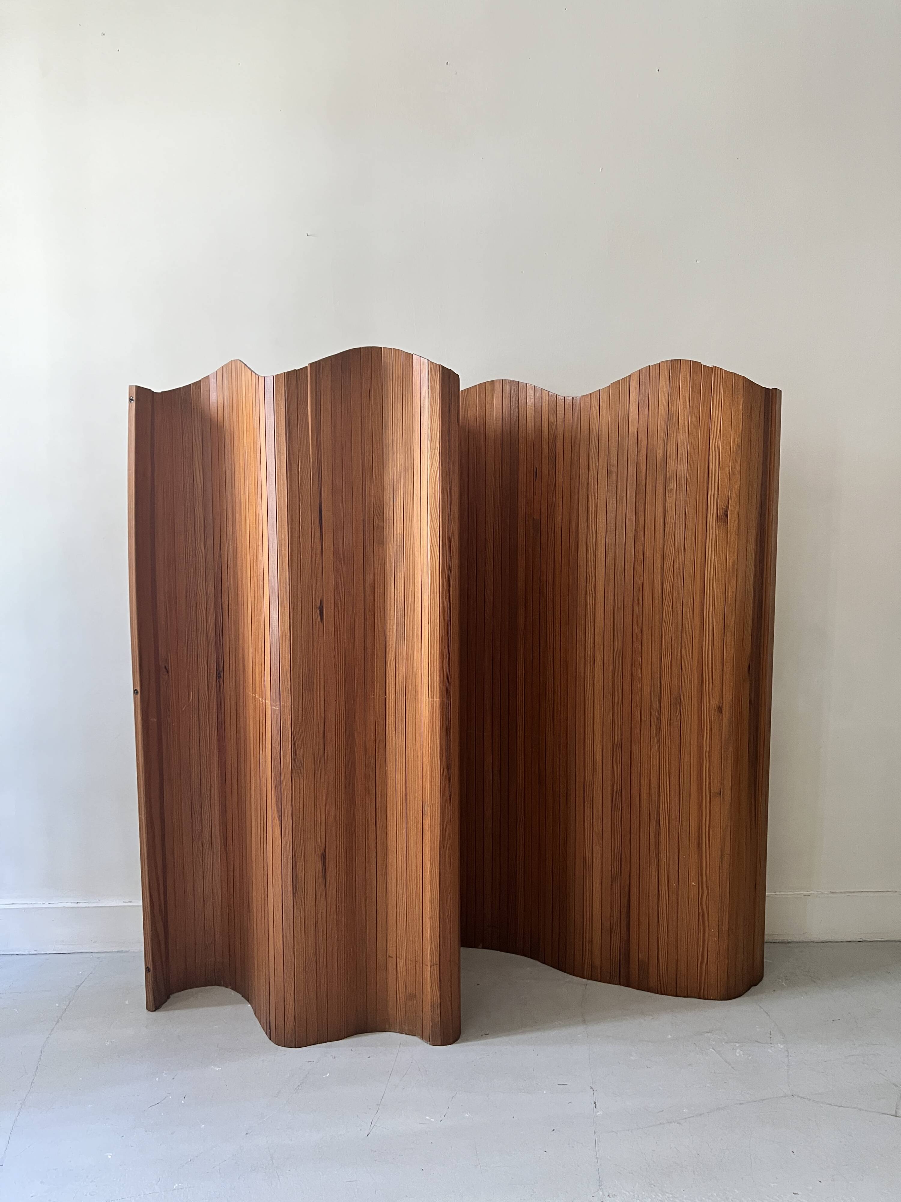 Baumann style modular wooden screen, 1950