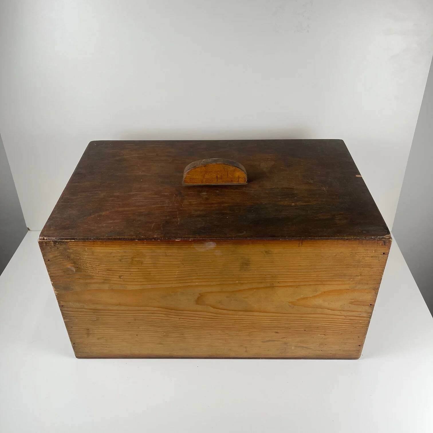 Antique handcrafted wooden workshop box, 20th century