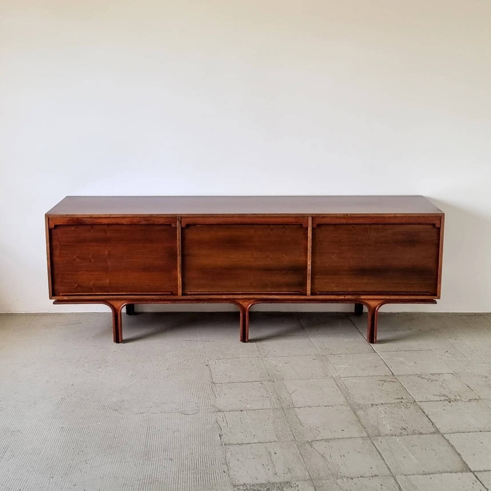 Enfilade M501 en palissandre par Gianfranco Frattini pour Bernini