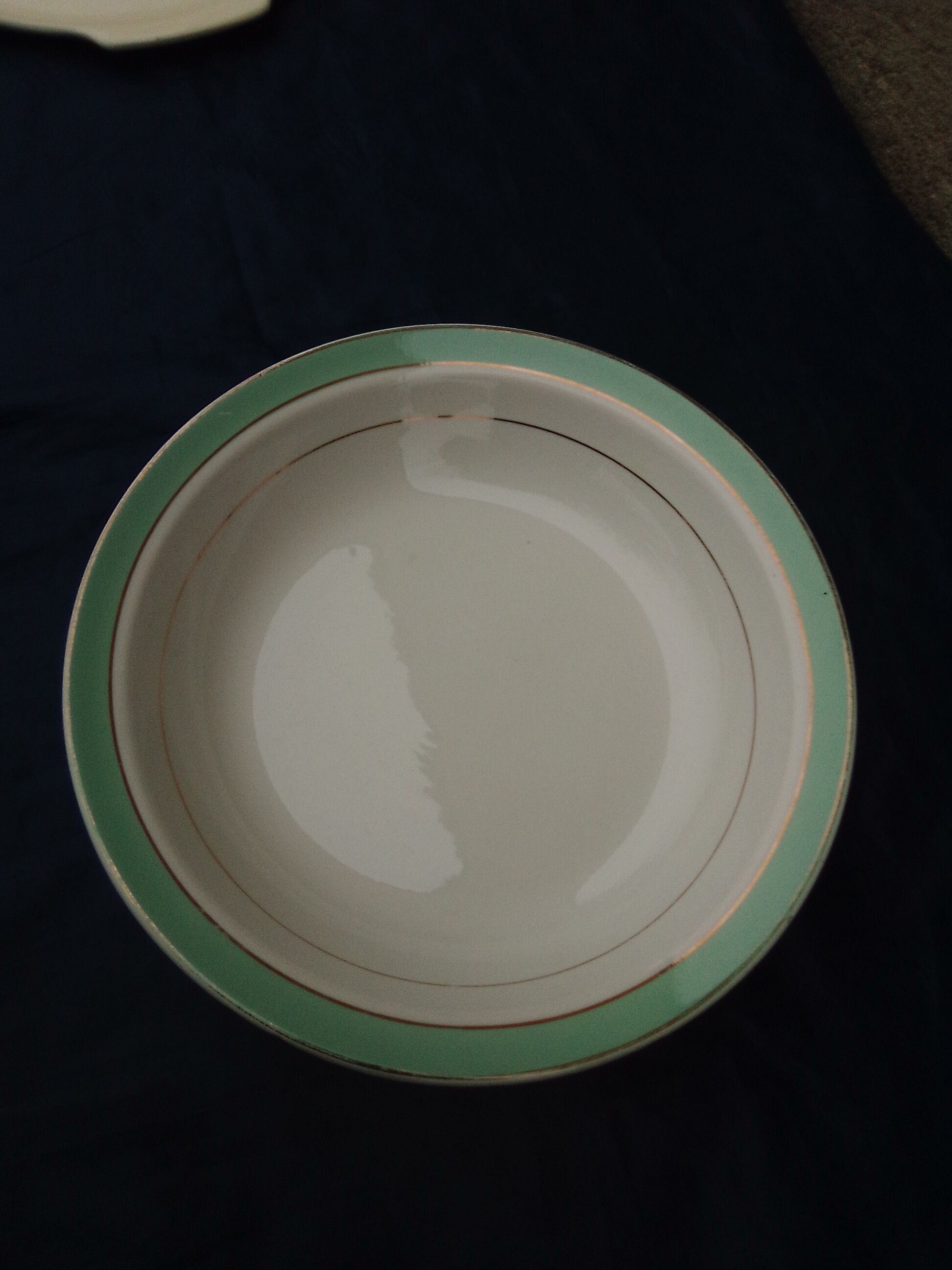 Hollow round dish in half badonviller porcelain with green marli diam 28 cm