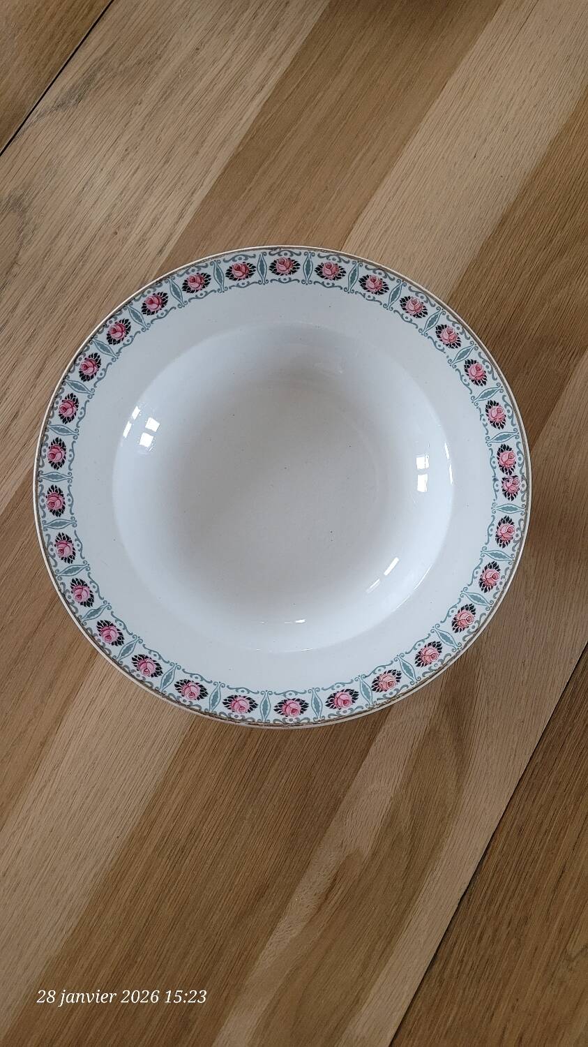 8 deep plates Sté Céramique Maestricht