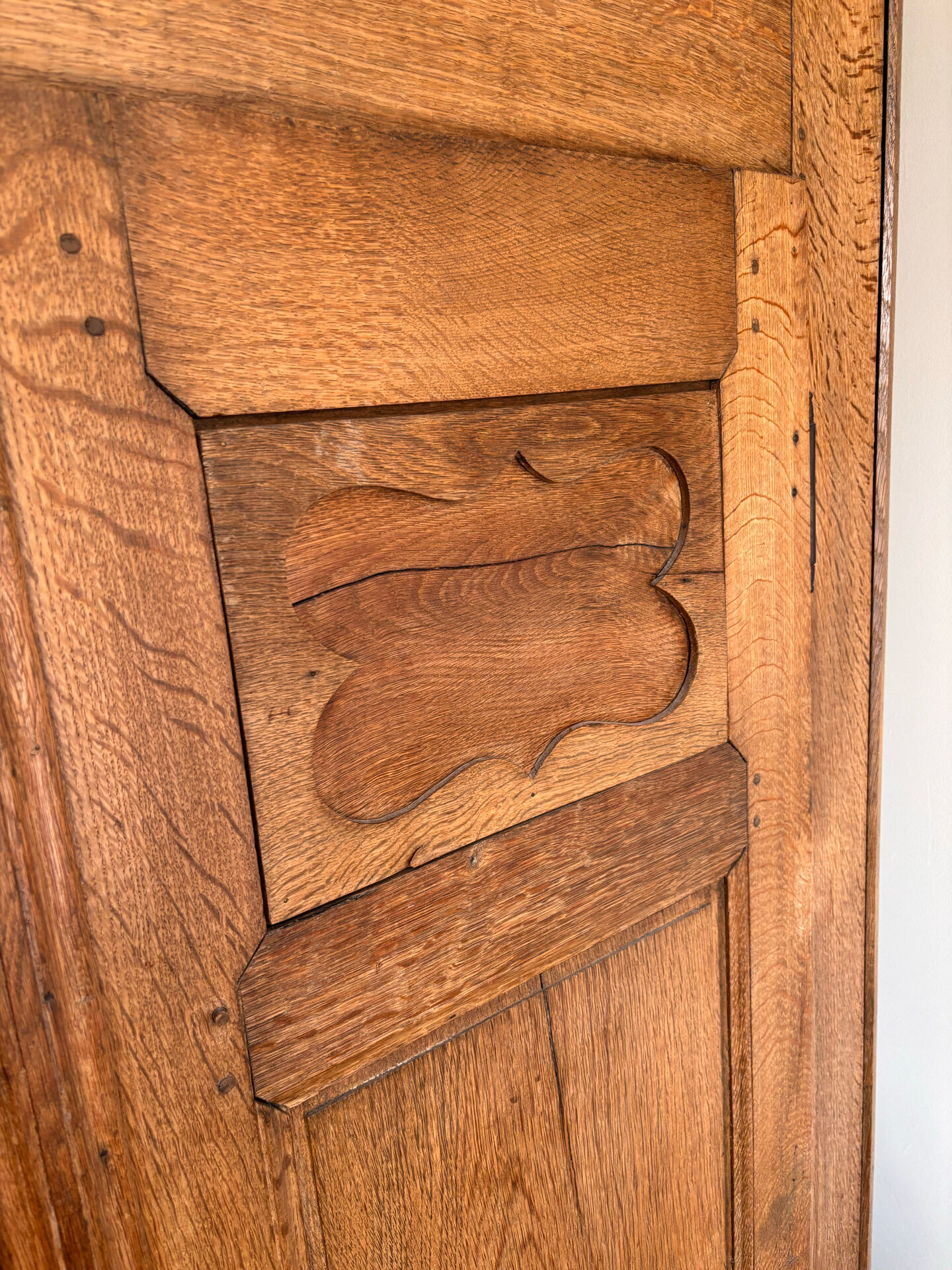 Oak wood closet