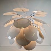 Suspension Discocó blanche par Christophe Mathieu pour Marset, années 2000.