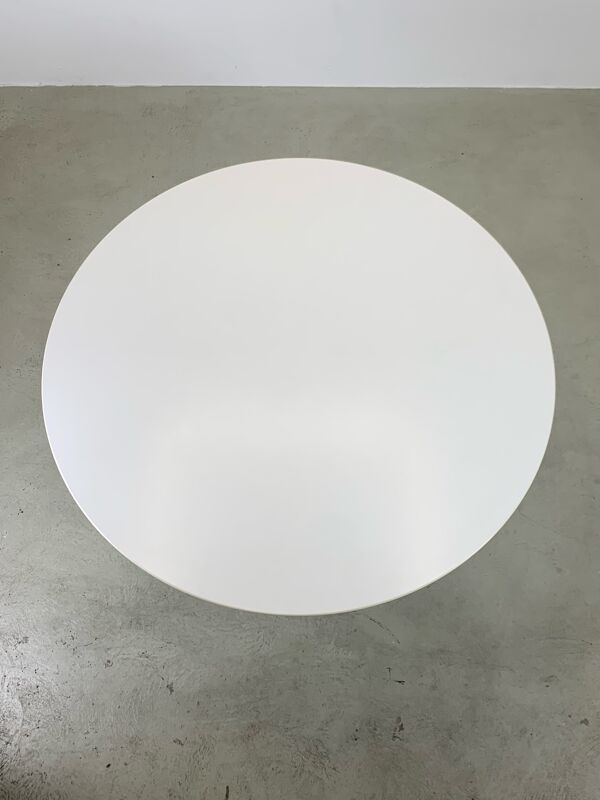 Table & avec chaises pivotantes d'Eero Saarinen pour Knoll International des années 1960
