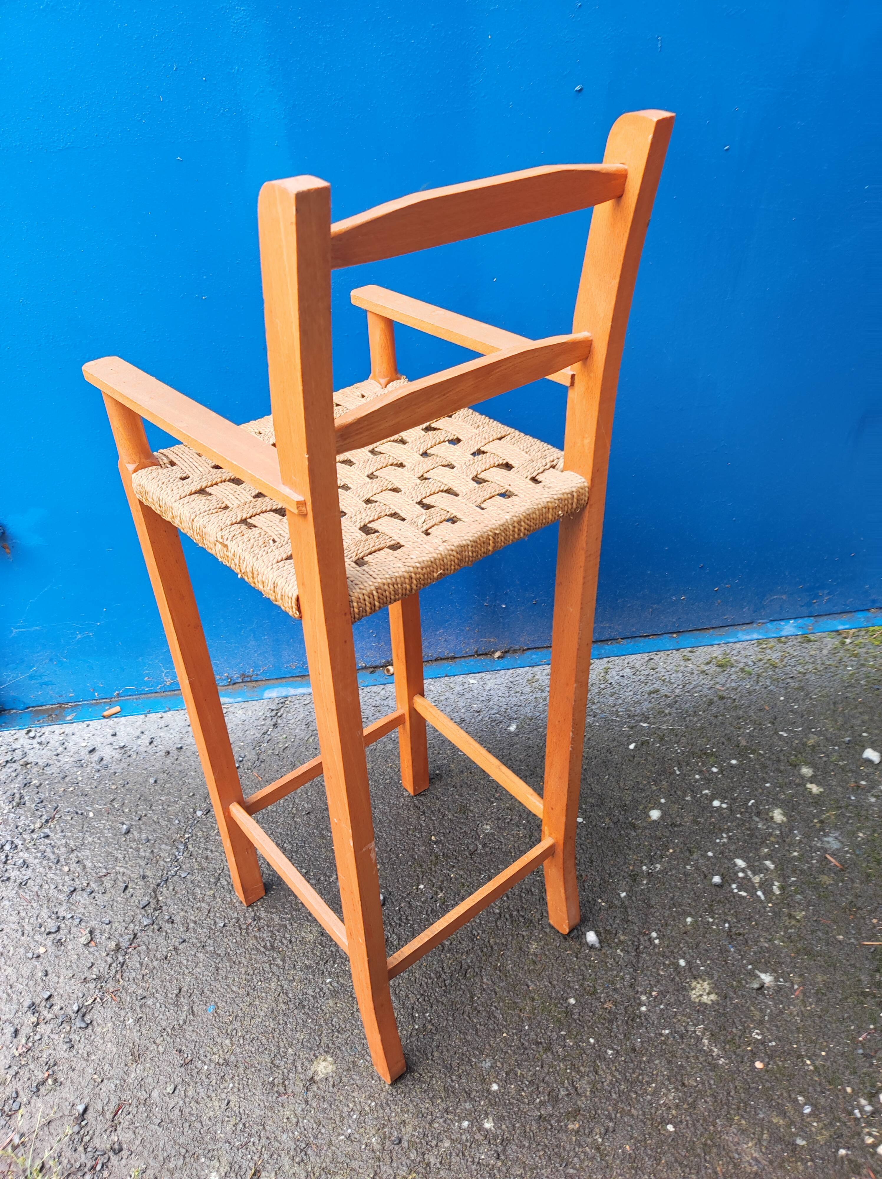 High chair child wood and braided sea grass