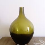 vase en verre  forme goutte  vert foncé