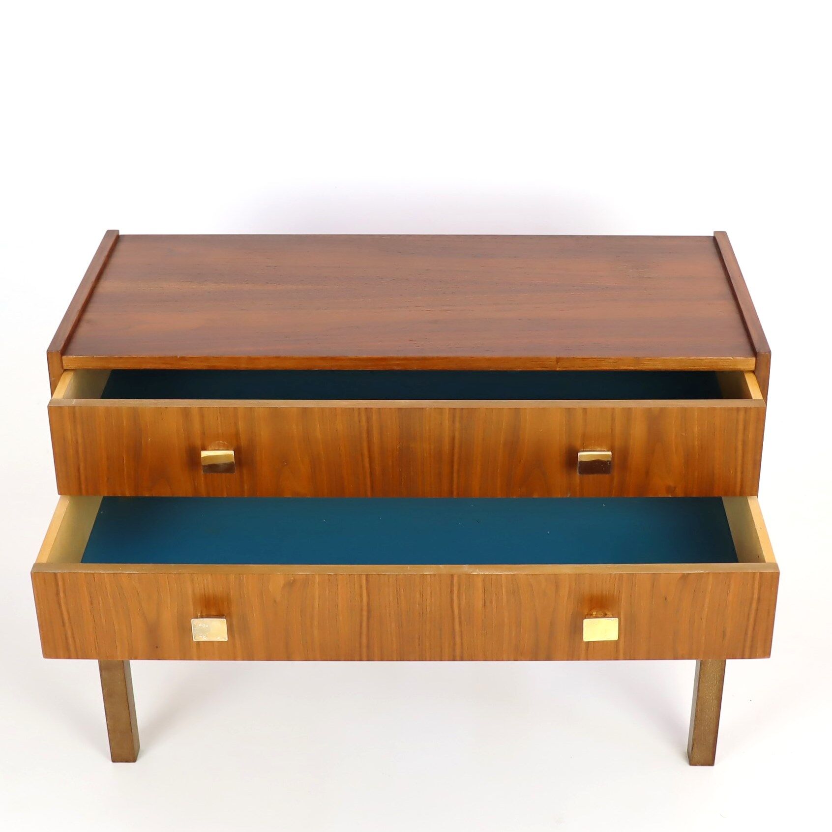 Rosewood chest of drawers
