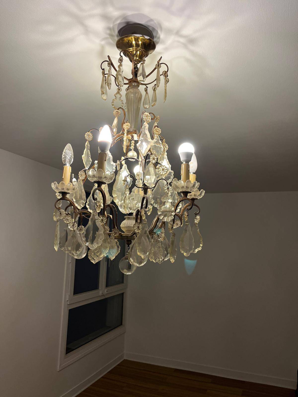 Crystal chandelier with 7 lights