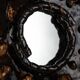 Miroir aux coquillages en grès émaillé