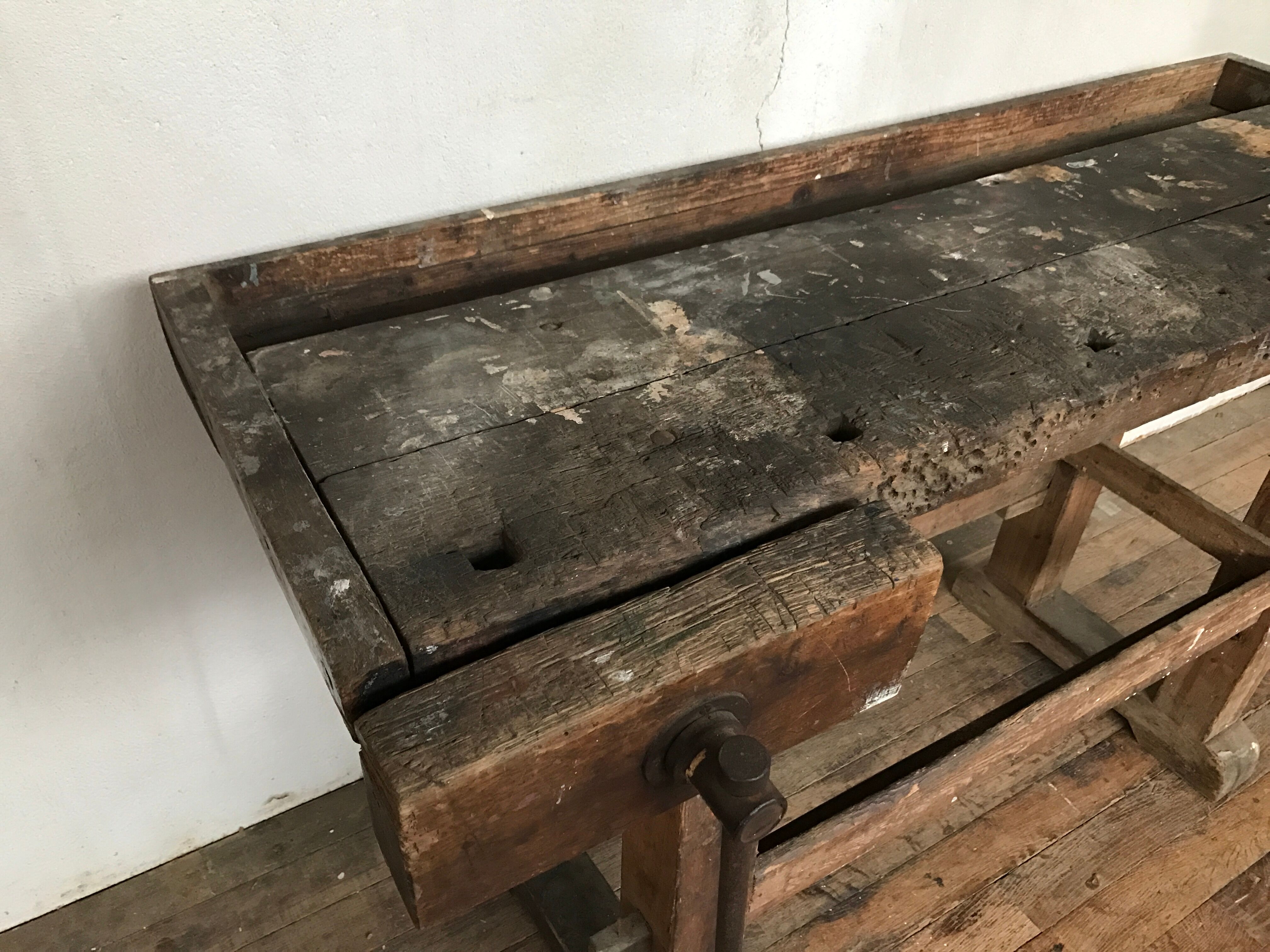 Carpenter Workbench raw wood end 1900