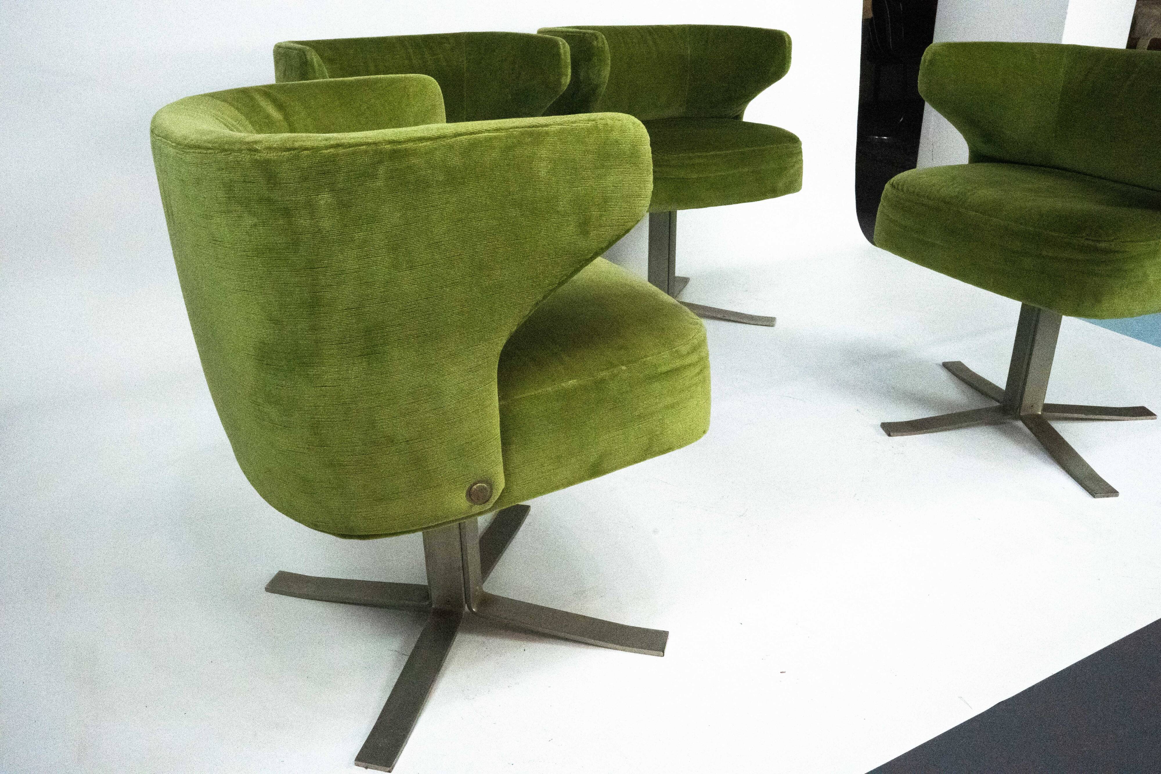 Set of four green Gianni Moscatelli Swivel Poney Chairs for Formanova, 70s