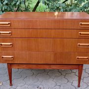 Commode en teck de Peter Moos Danemark 1955