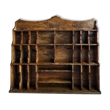 Meuble de métier à casiers