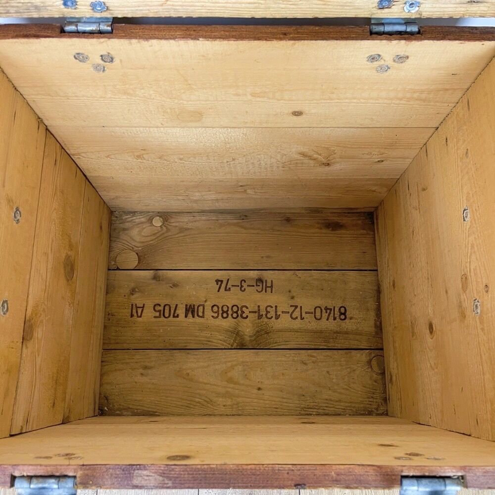 Transport box for explosives 80s