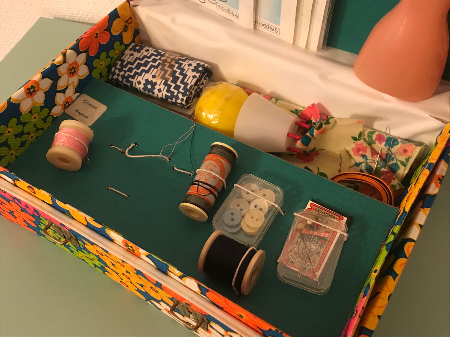 Suitcase sewing sewing box learning vintage flower