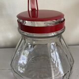 Pichet En Verre Clair Nervuré Couvercle Rouge Métal