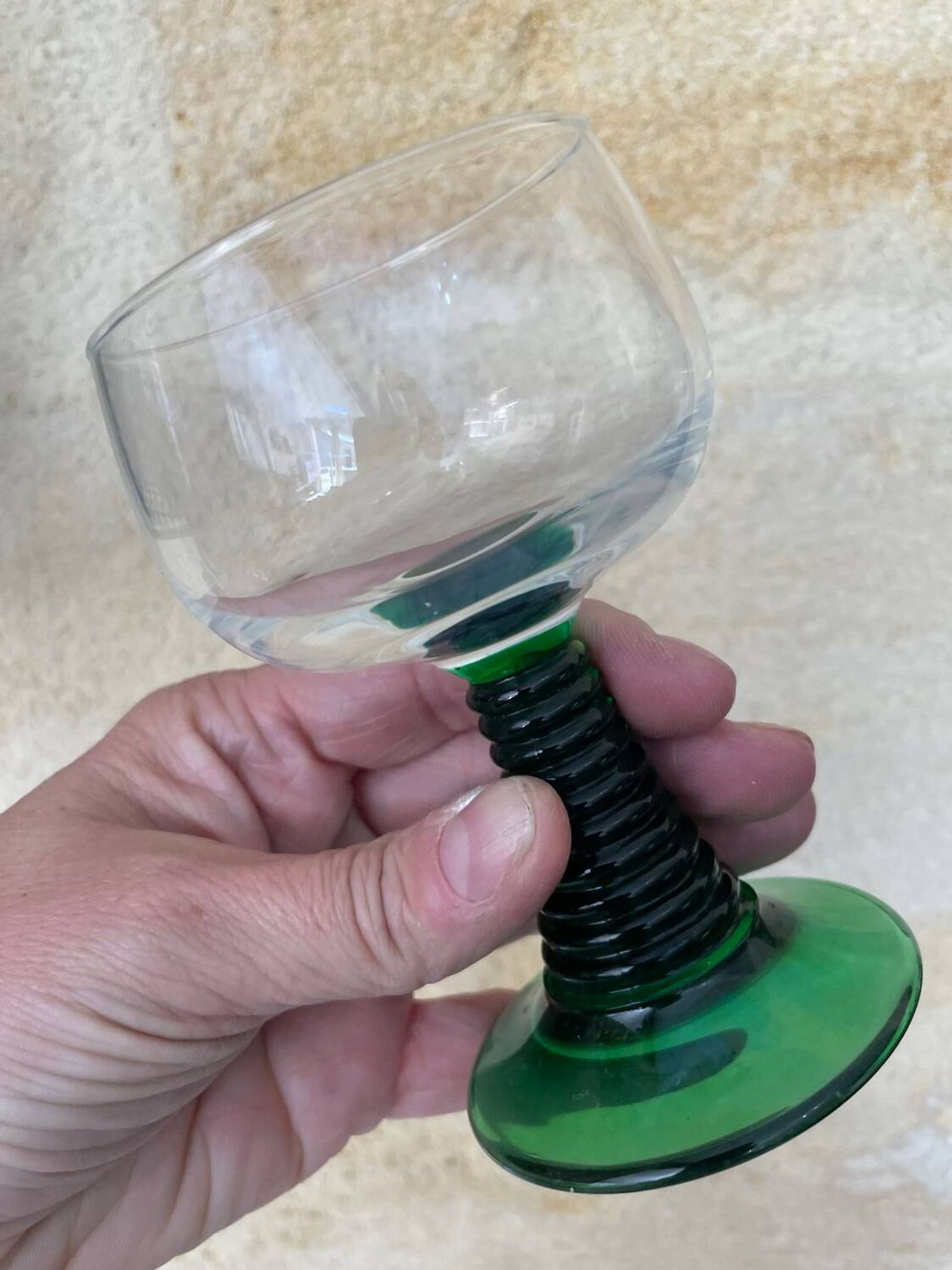 5 two-coloured green stemmed glasses with conical stems Roemer