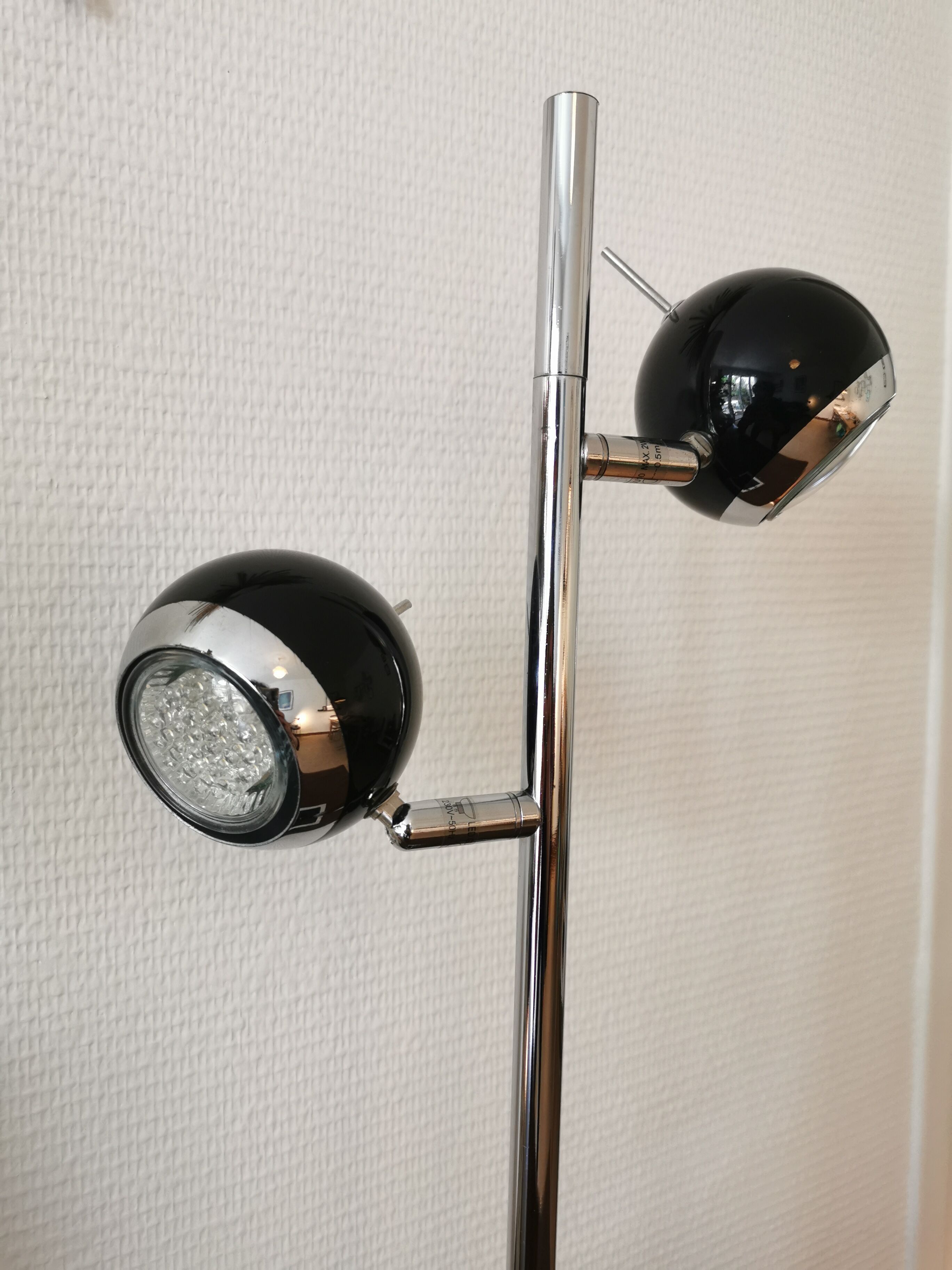 Vintage eyeball lamp Seylumière Hary