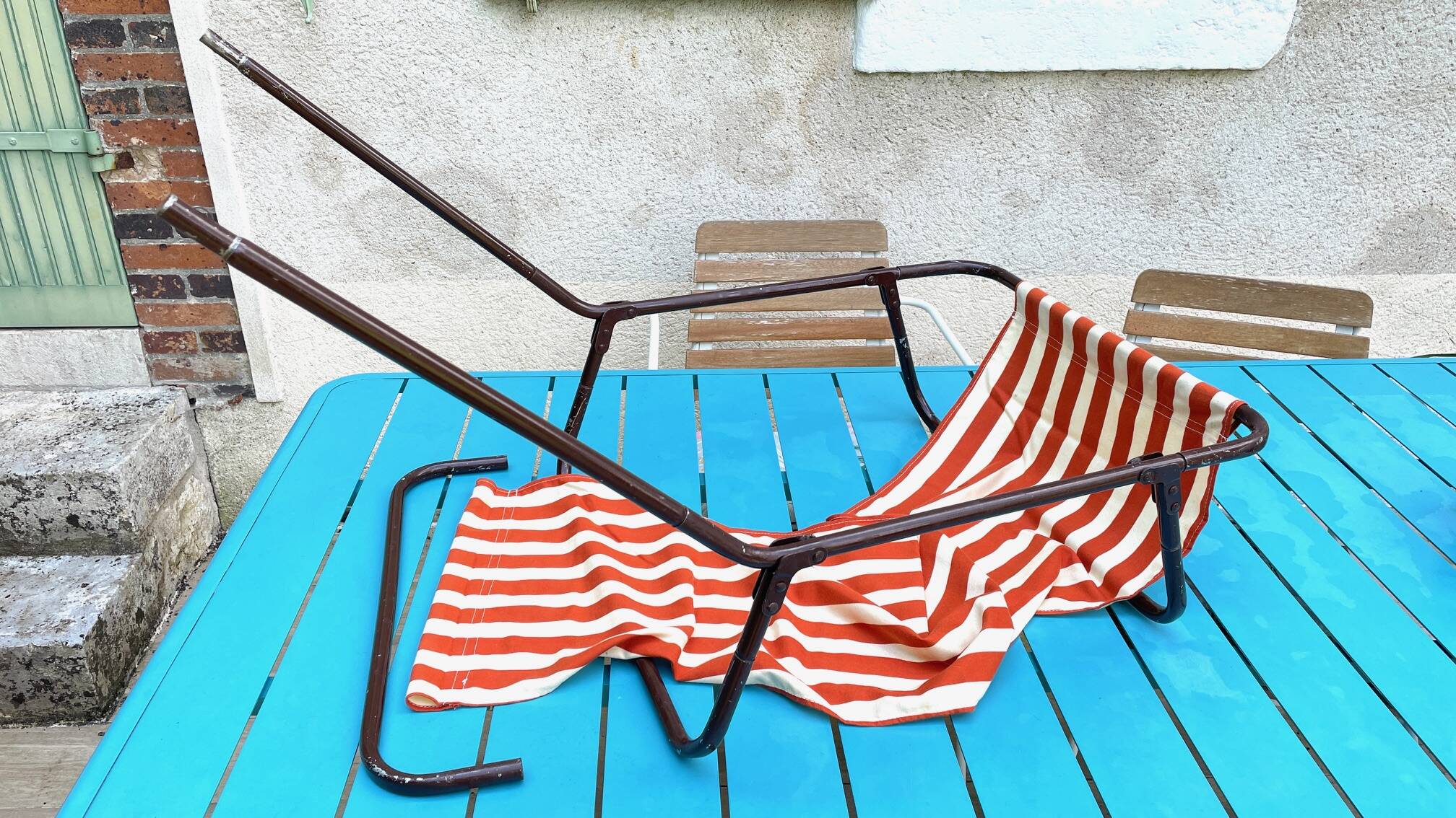 Vintage portable and removable deckchair