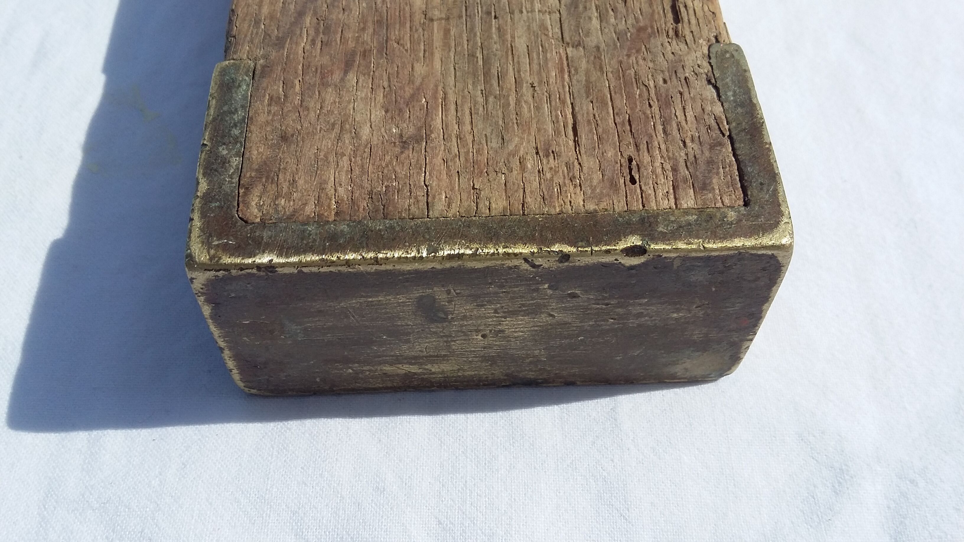 Wood and metal level - Old tool