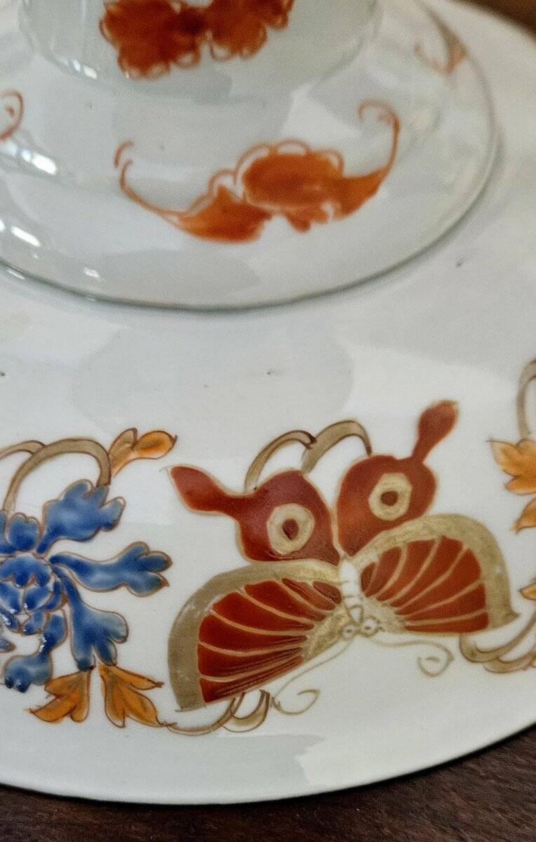 Cup on pedestal in porcelain – Imari decoration, Japan late 19th century