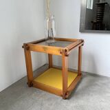 Bedside “cube” side table in pine DLG Regain