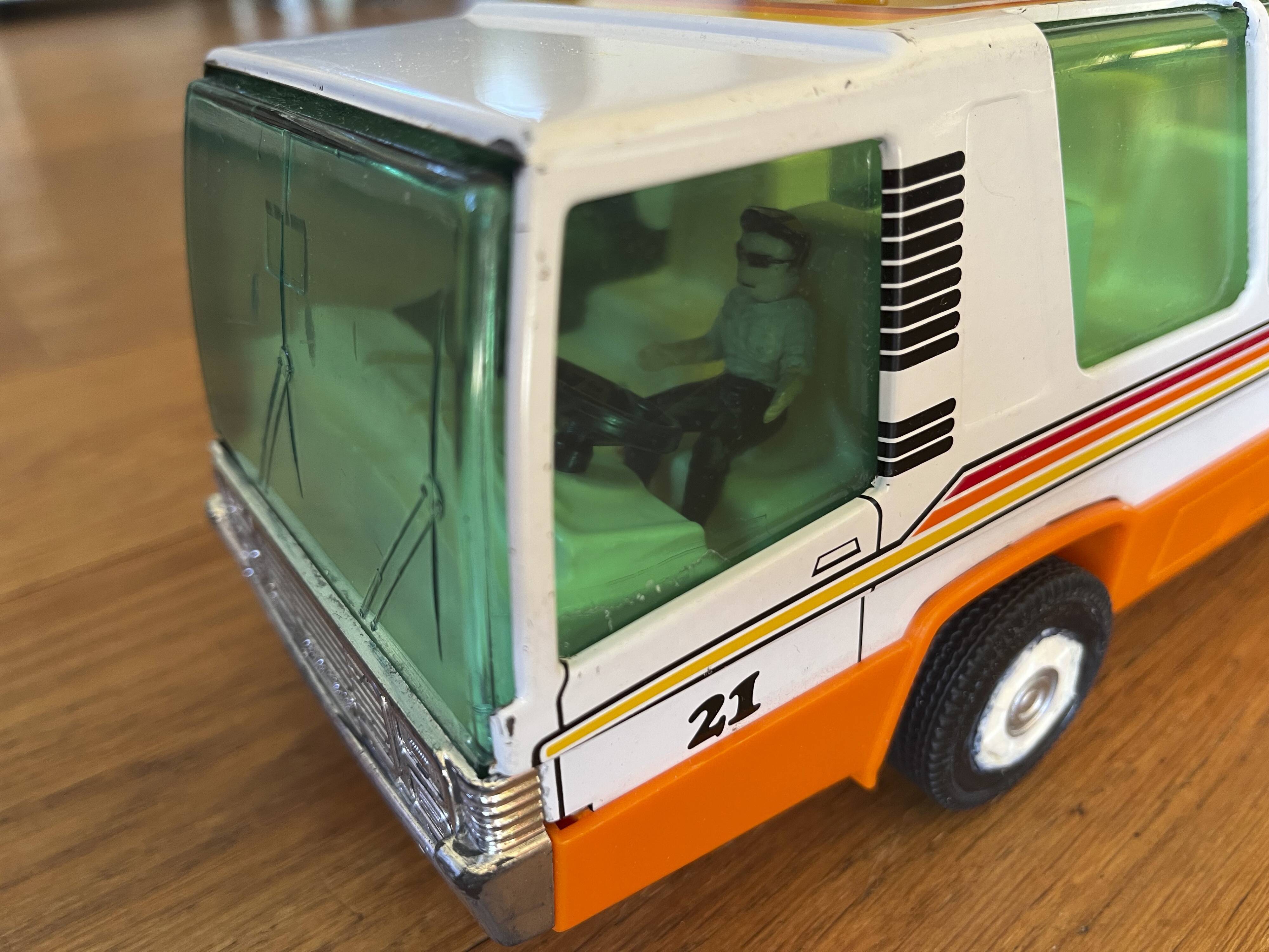 Bus Joustra vintage 1970