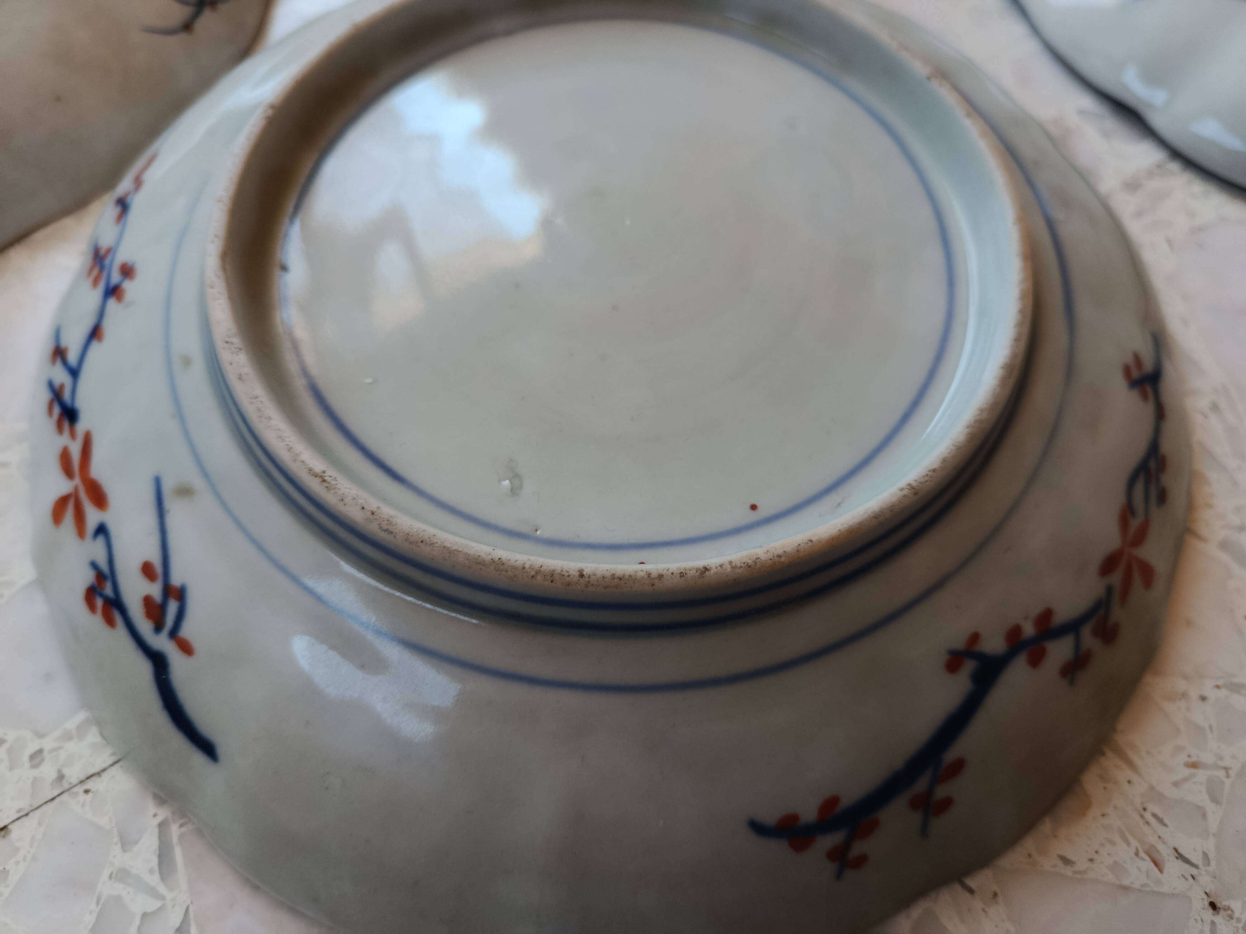 5 IMARI PLATES JAPAN 19th century scalloped floral motifs, FUKI CHOSHUN Arita