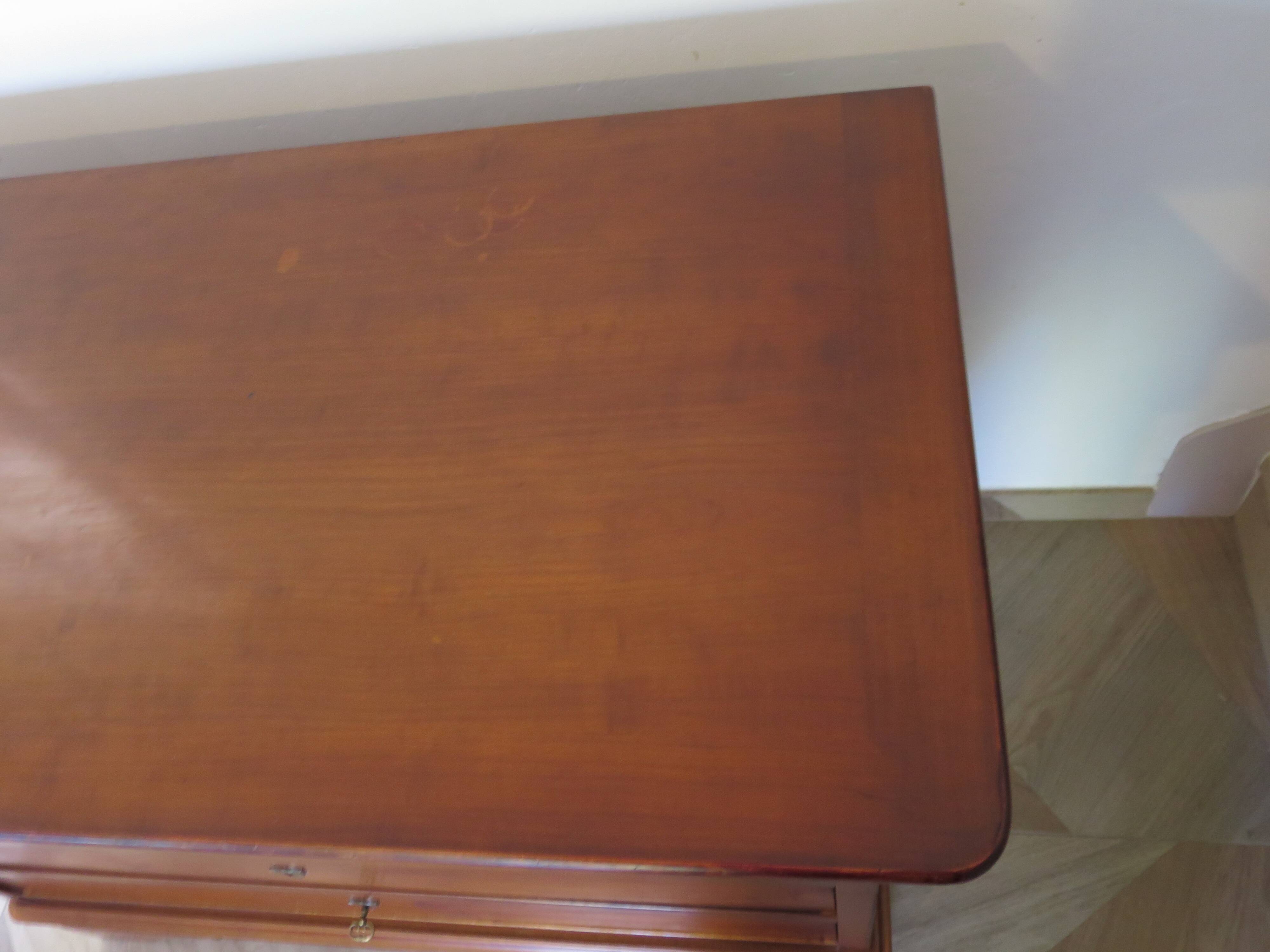 Beautiful Louis Philippe chest of drawers with 4 drawers - 3 locks - in cherry wood - 1980s