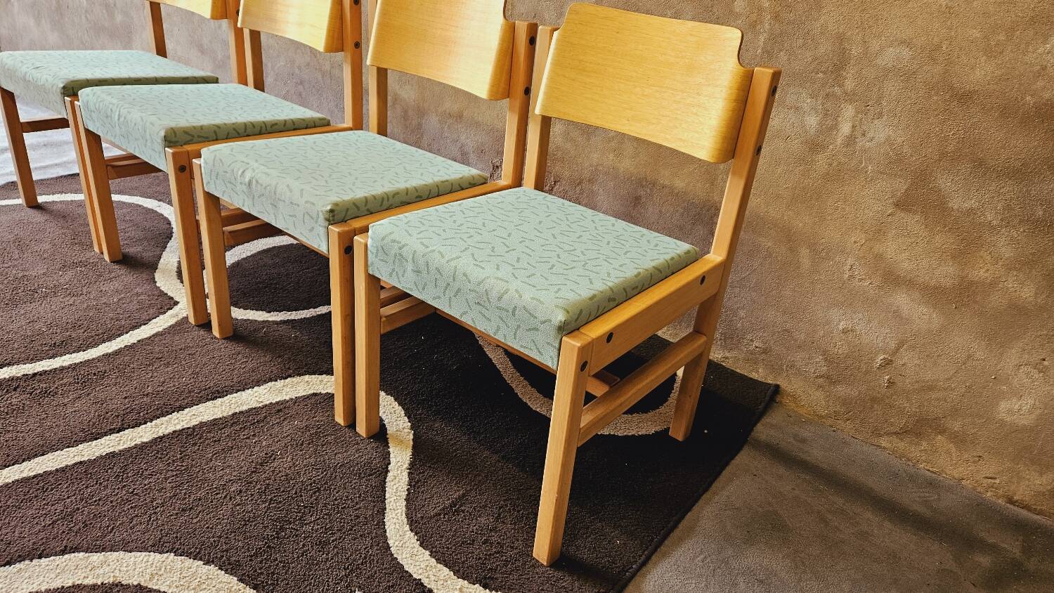 Set of 4 wooden and fabric chairs, 70s