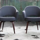 Eero Saarinen Knoll armchair upholstered in grey wool from the middle of the century