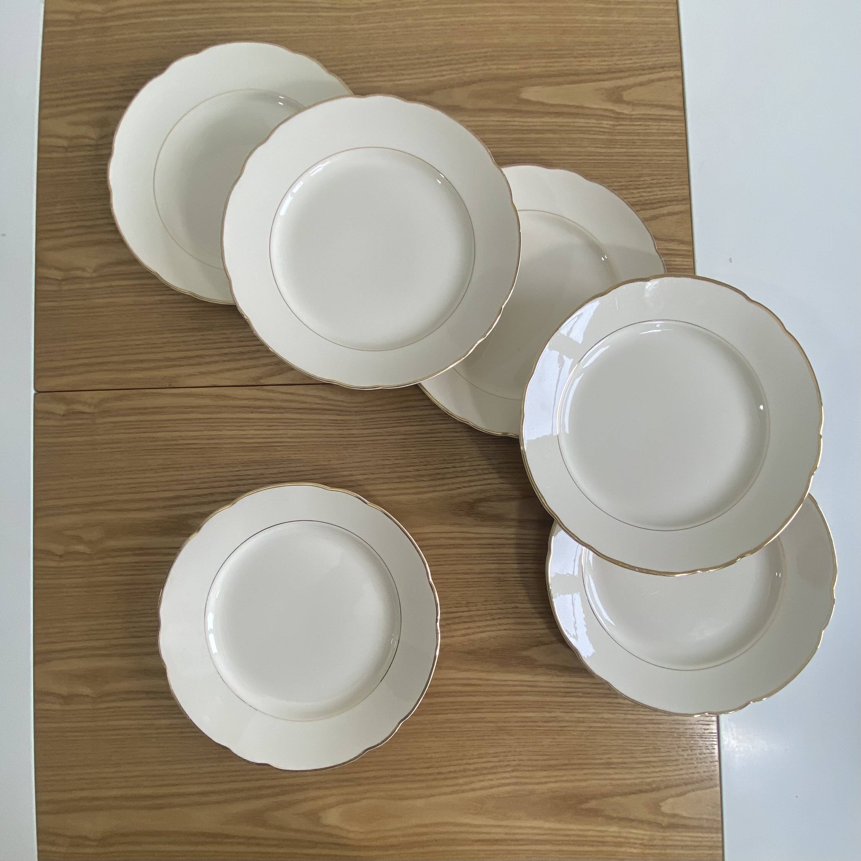 6 antique beige earthenware dinner plates with gold trim by Villeroy and Boch.