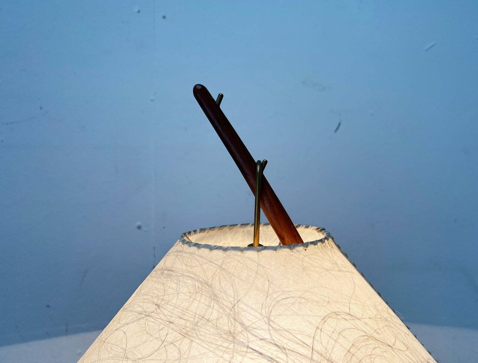 Dornstab table lamp in modern teak from the mid-century by A. Pöll for Kalmar, Vienna, 1950s.