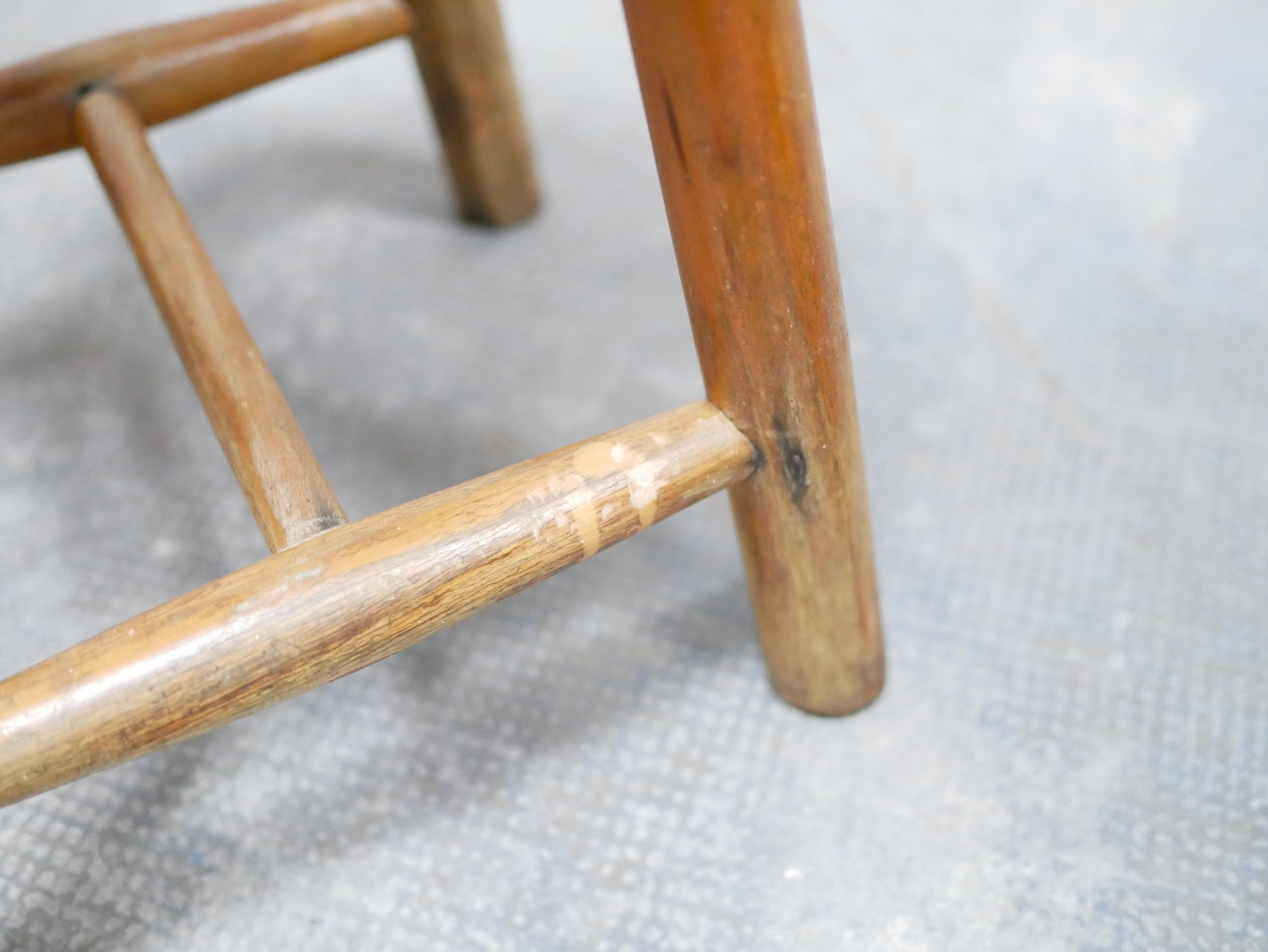 Tabouret vintage en rotin | Coucou Retro