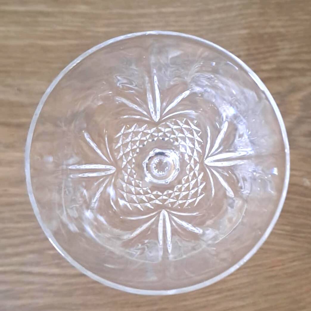 6 crystal wine glasses