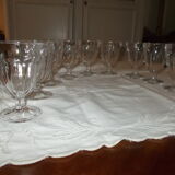 Ensemble de 9 verres à pied anciens