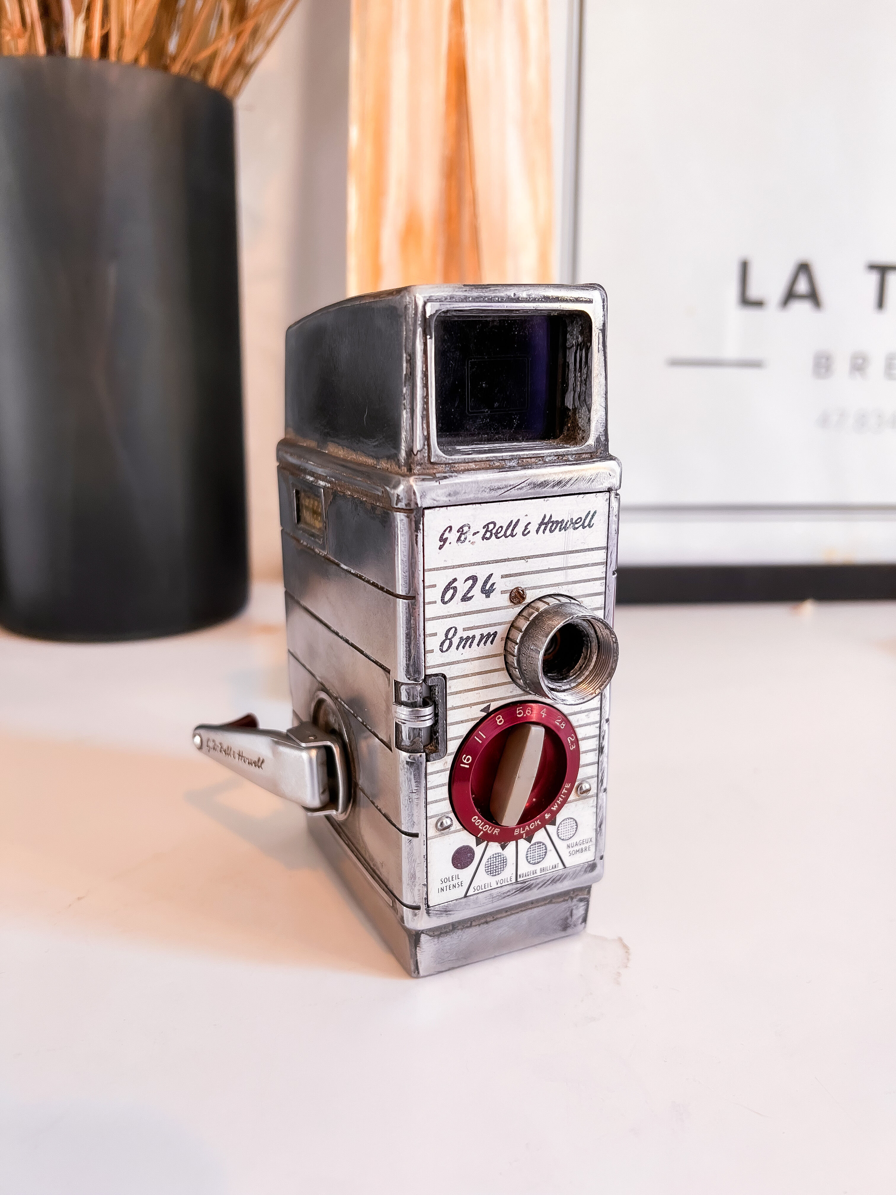 Camera 60's bell & Howell