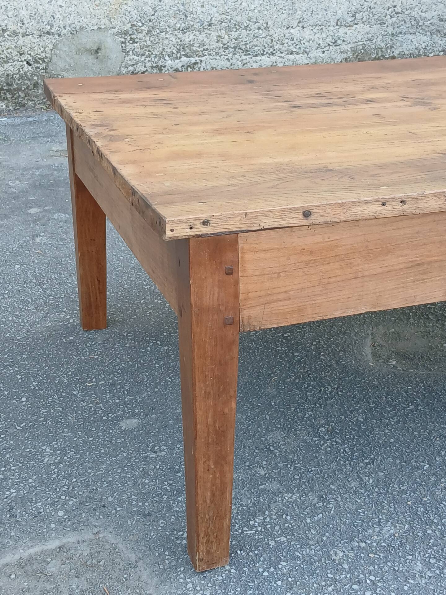 Table basse de ferme