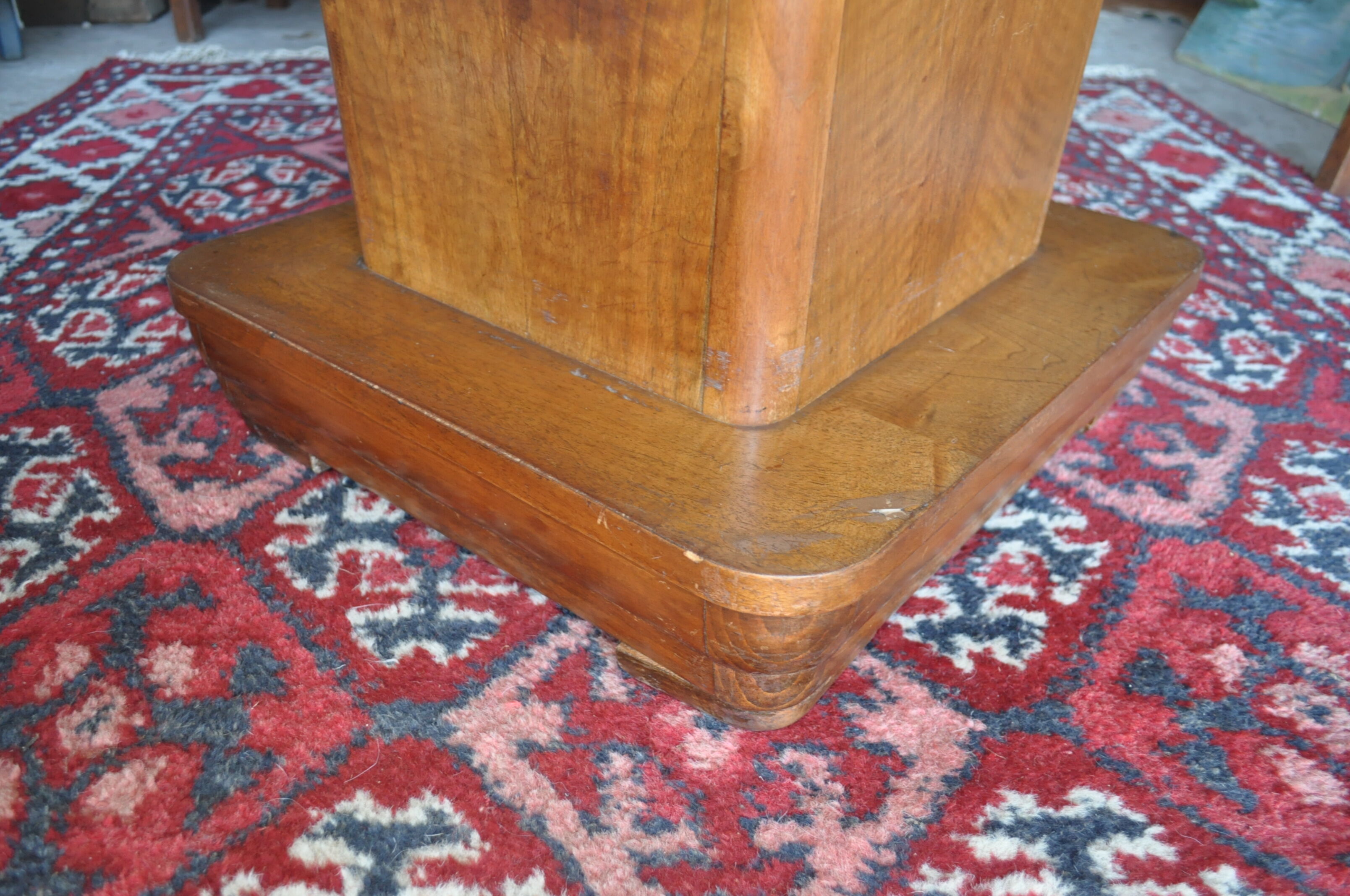 Artdeco dining table.