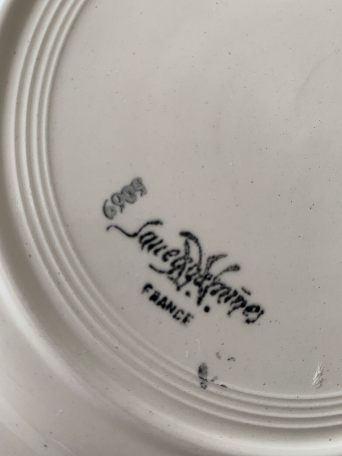 Plate flat flowered sarreguemine numbered