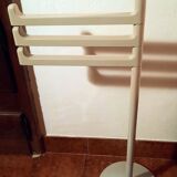 Towel rack