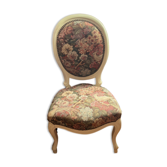 Medallion chair