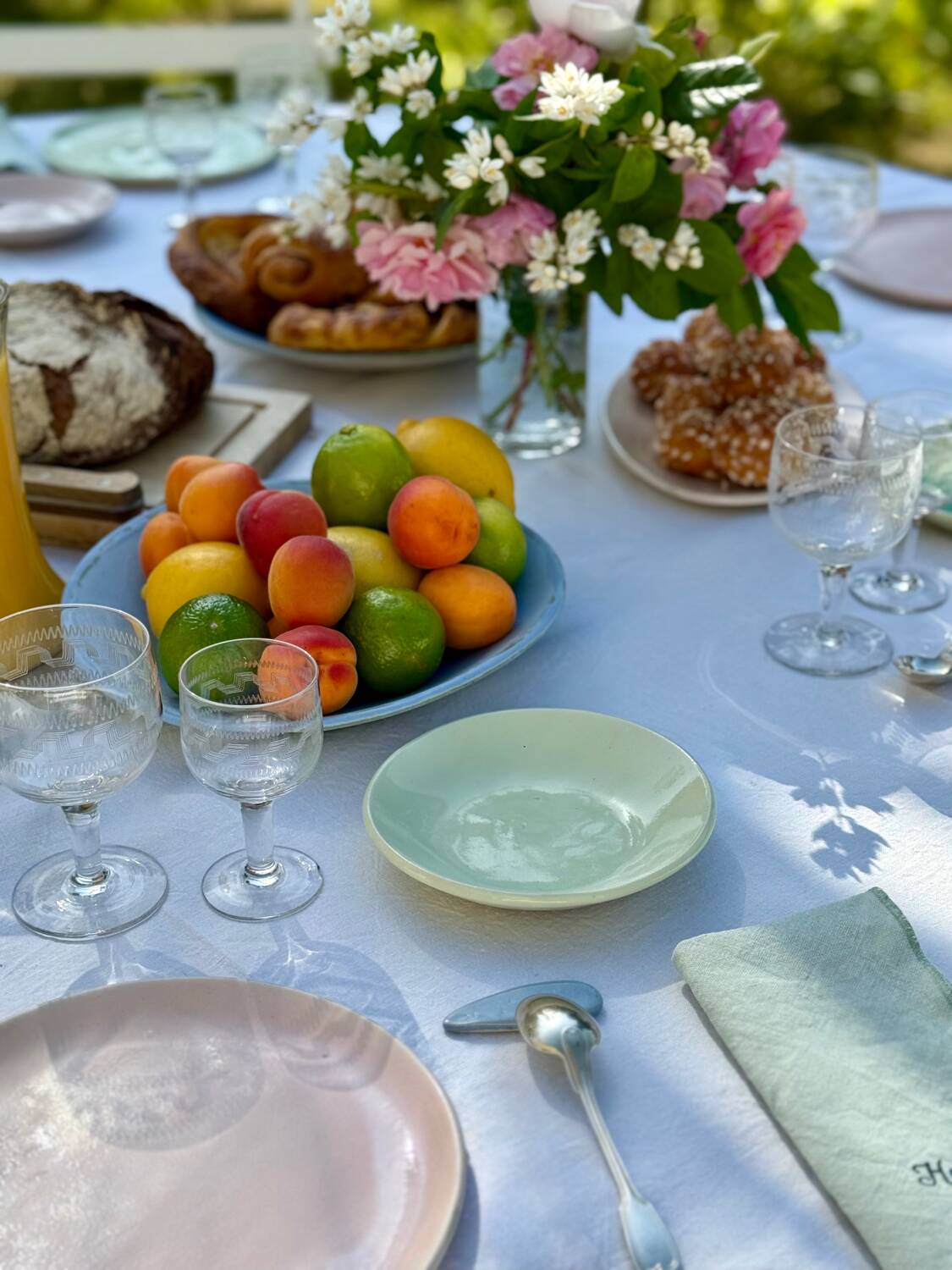 Set of 6 stoneware knife holders