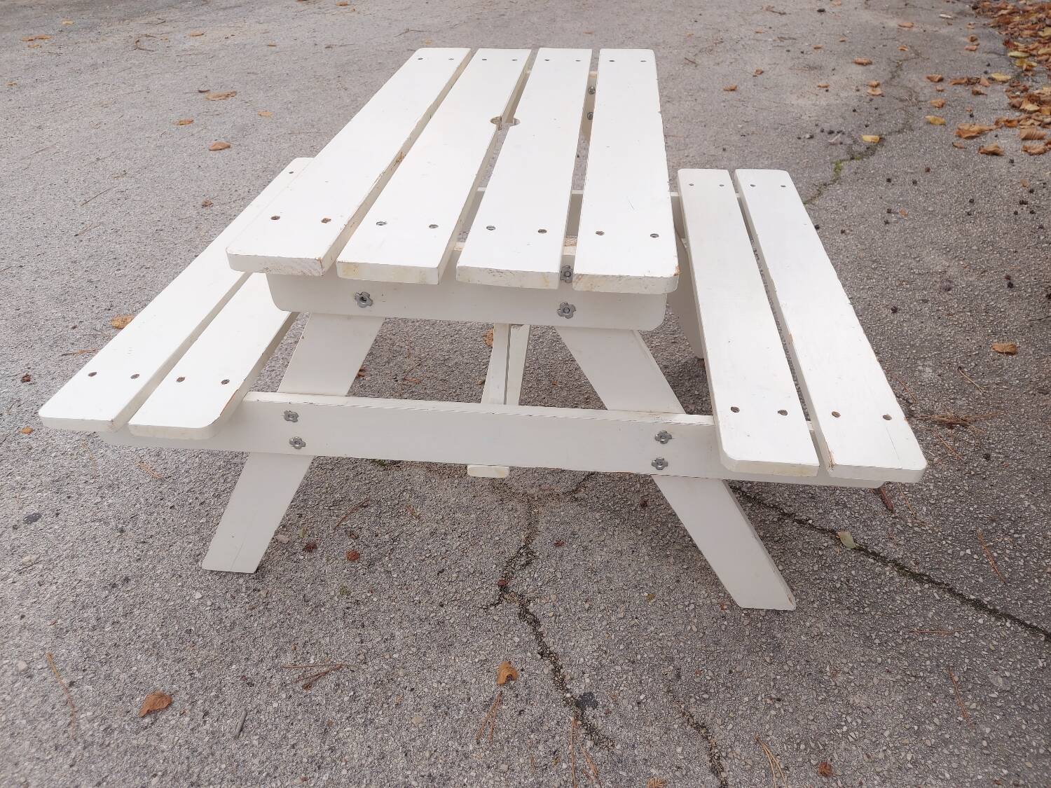 Table de jardin avec bancs pour enfants