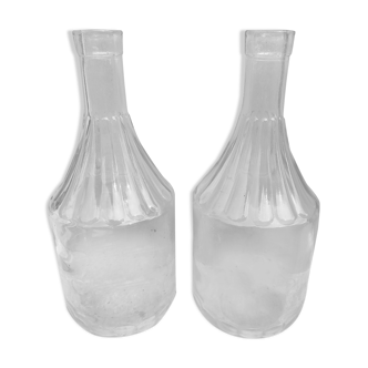 Paire de carafes en verre